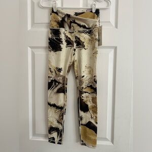 Alia Marble-Print Leggings in Cream, Black & Gold Swirl